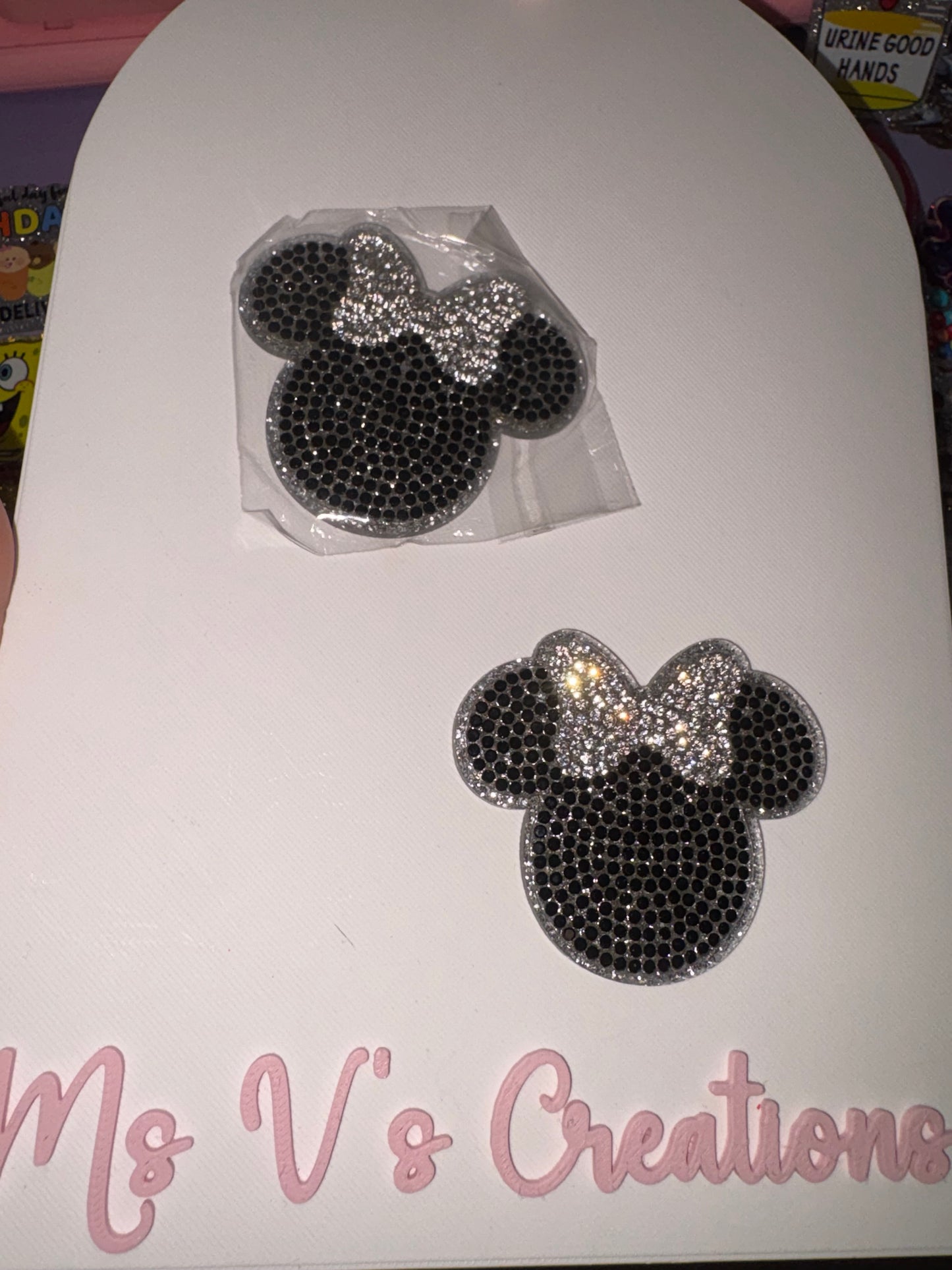 Minnie Mouse Badge Reel